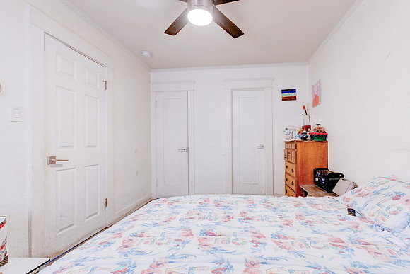815 W 62nd Pl Interior-034