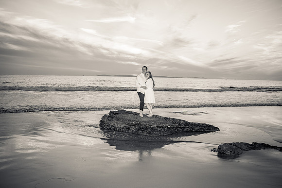 Engagement Photos crystal cove laguna beach-063