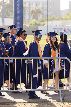 Graad Photos Cal State Fullerton-018