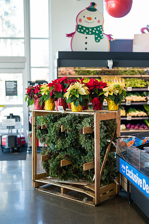 1 Amazon Fresh Long Beach Ca Holiday Art Display-49