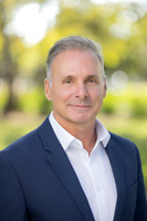 Web - Headshot Photographer Huntington Beach-007