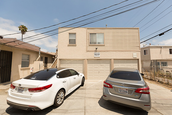 Real Estate Photographer Lbc - 1094 Cherry Ave-5