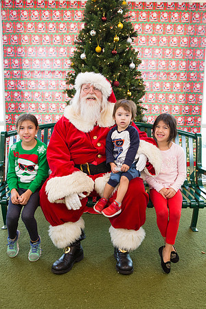 Pizza with Santa-146