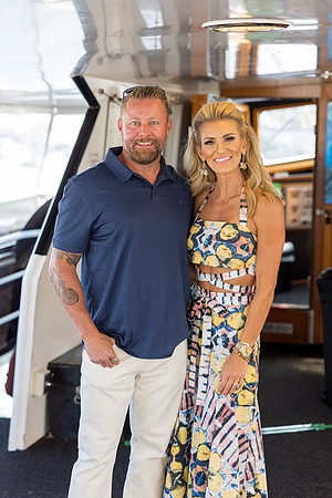 Icon Yacht - City Experiences -173