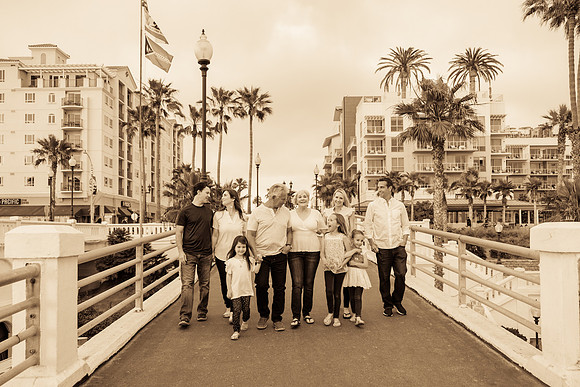 Family photos Oceanside Pier-010