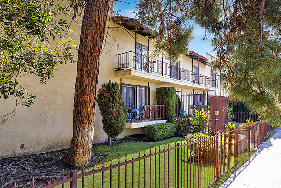 Small File -756 Inglewood Exterior-001