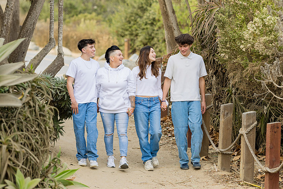 Family Photos Crystal Cove Newport Beach Ca-029