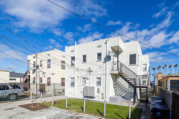 1144 W 57th St Los Angeles-004