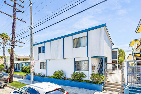 1518 Magnolia - Front-001