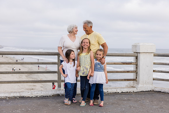 Family photos Oceanside Pier-017
