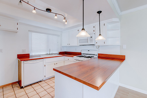 1790 Silver Maple Drive - Interior-015