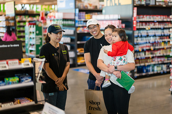 1 Amazon Fresh Long Beach Ca Holiday Art Display-76