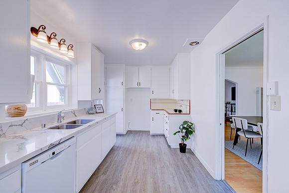 4245 E 14th St Interior-29