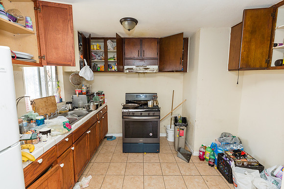 10413 S Main Street - Real Estate Photographer Los Angeles-54