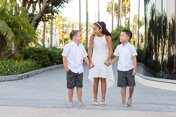 Family Photographer Long Beach Ca - Family Photos Shoreline Village Long Beach Ca-003