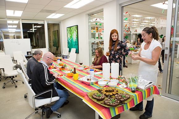 Uniregistry Salsa Contest 2017-71