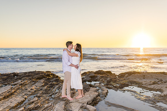 Engagement Photographer Newport Beach Ca - Engagement Photos Crystal Cove Newport Beach-100
