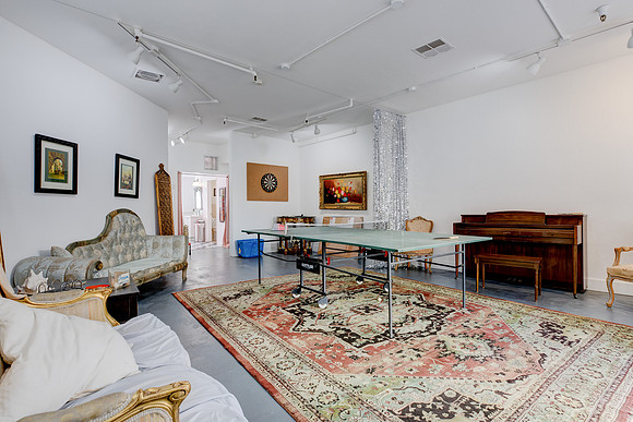 7561 Center Ave 15 Interior