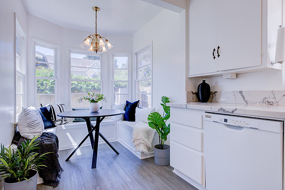4245 E 14th St Interior-31