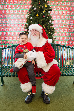Pizza with Santa-148