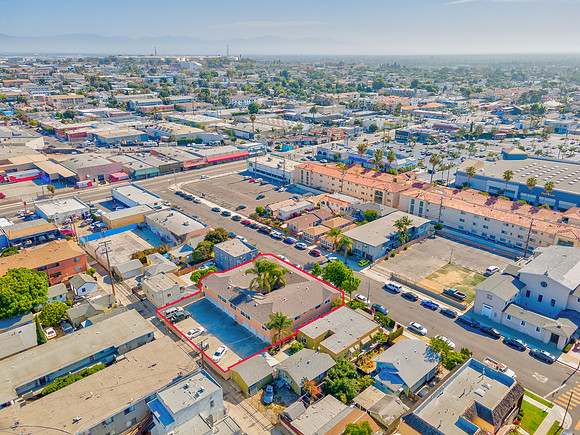 1133 Freeman Ave Drone-014