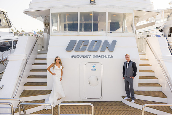 Icon Yacht - City Experiences -120
