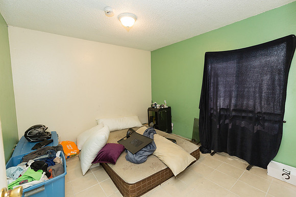 10413 S Main Street - Real Estate Photographer Los Angeles-15