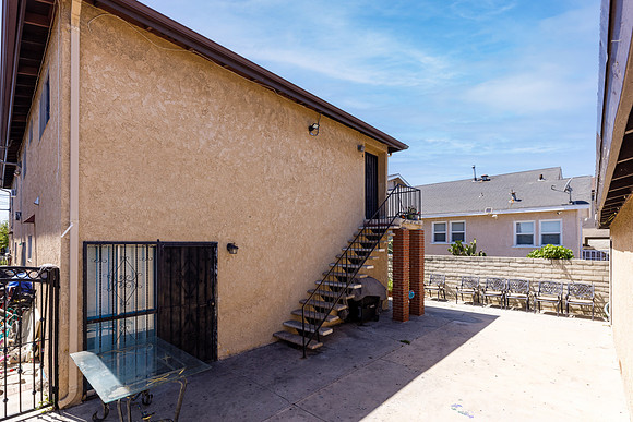 464 W 17th St San Pedro - Real Estate Photographer San Pedro-008