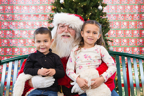 Pizza with Santa-119