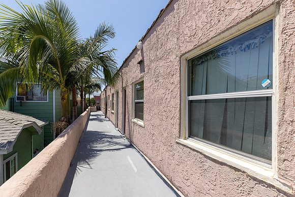 1101 Cherry Ave Long Beach-077