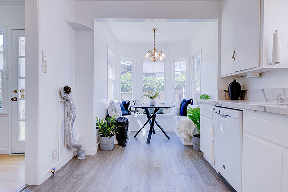 4245 E 14th St Interior-32