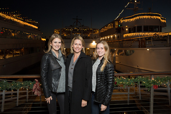Newport Christmas Light Parade-5