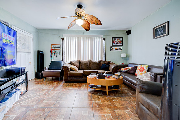 1031 W 57th Street-020