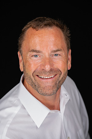 Headshot Photographer LB-4