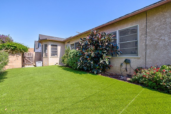 4245 E 14th St Exterior-11