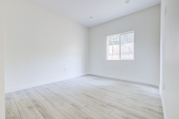 2945 West Blvd Interior-018