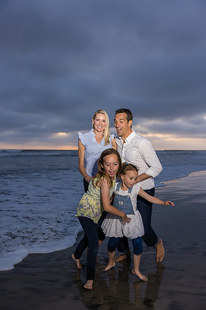 Family photos Oceanside Pier-175