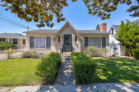 4245 E 14th St Exterior-2