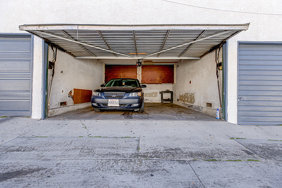 10223 Crenshaw Blvd Inglewood Garage-001